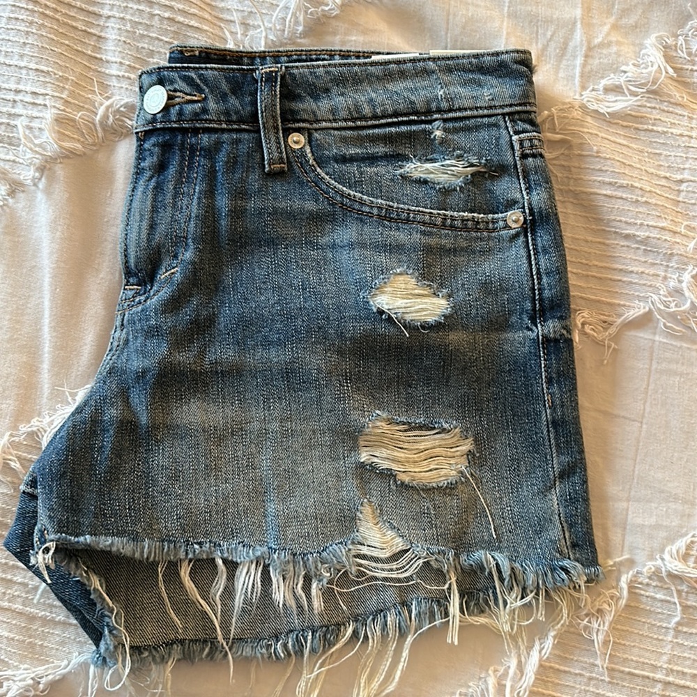 Lucky Brand- The Cut Off Shorts